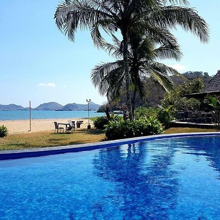 Luwansa Beach Hotel Лабуан-Баджо Екстер'єр фото