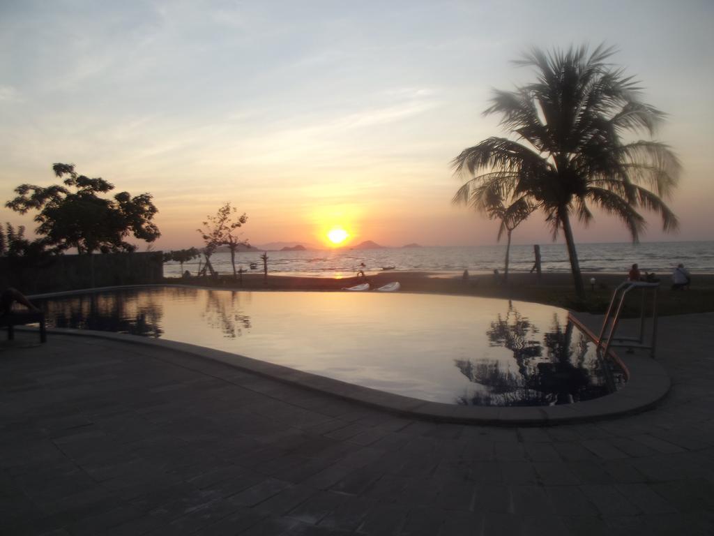 Luwansa Beach Hotel Лабуан-Баджо Екстер'єр фото