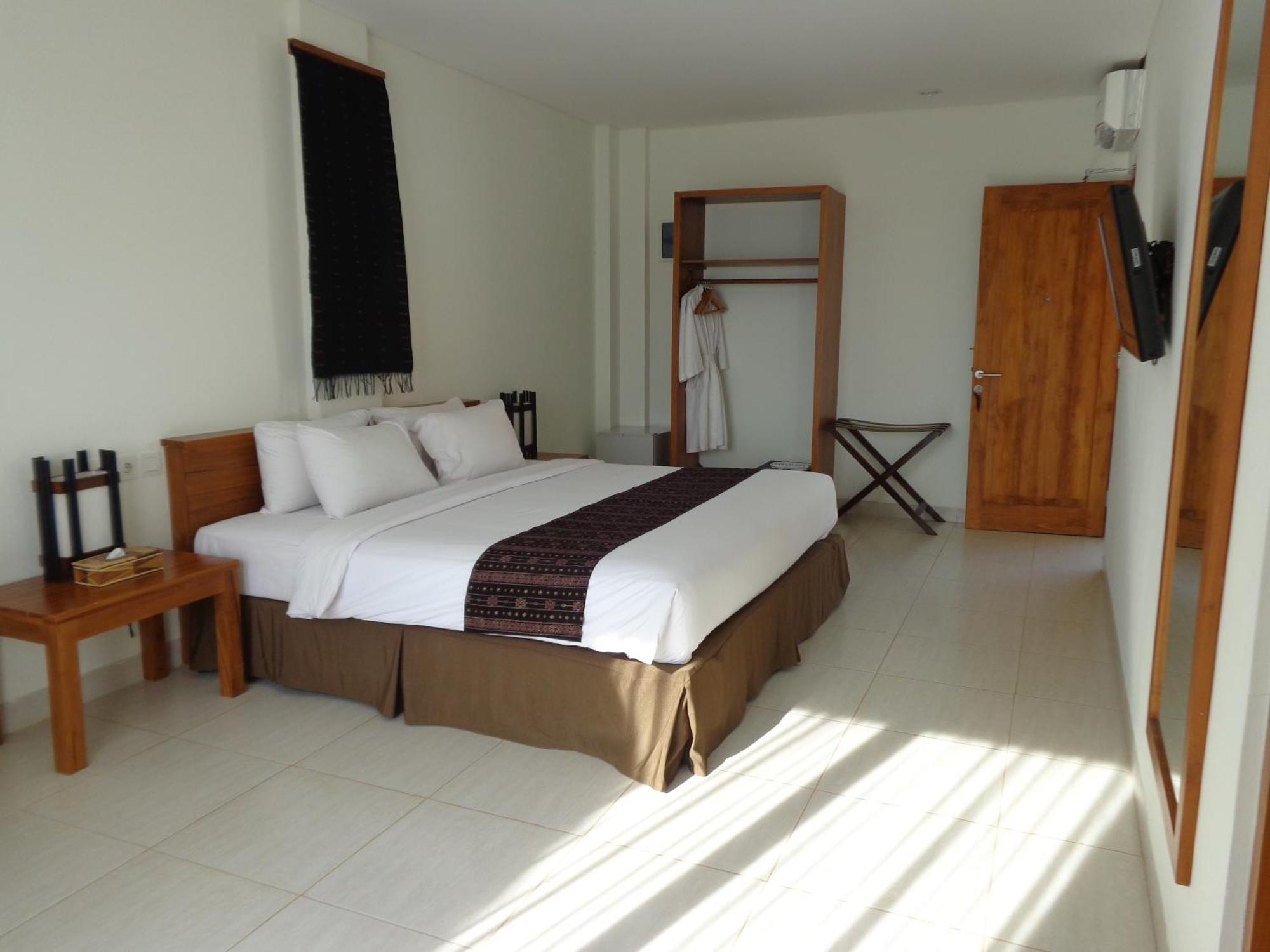 Luwansa Beach Hotel Лабуан-Баджо Екстер'єр фото