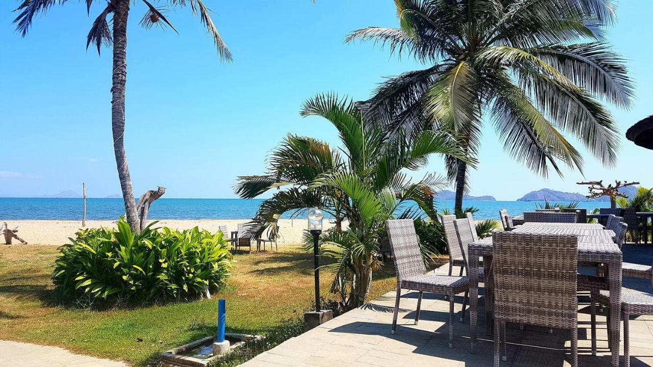 Luwansa Beach Hotel Лабуан-Баджо Екстер'єр фото