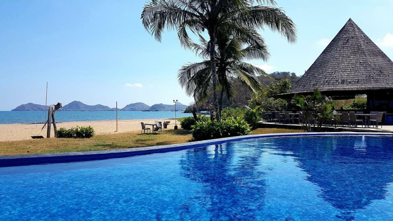 Luwansa Beach Hotel Лабуан-Баджо Екстер'єр фото