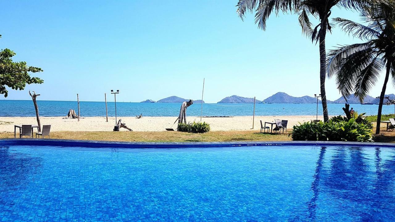 Luwansa Beach Hotel Лабуан-Баджо Екстер'єр фото